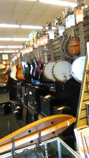 Used Book Store «Bookmans Ina Entertainment Exchange», reviews and photos, 3733 W Ina Rd, Tucson, AZ 85741, USA