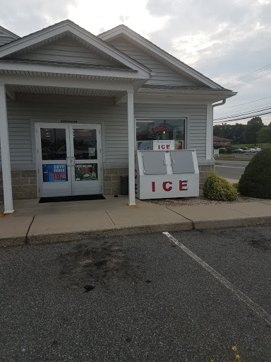 Liquor Store «Suburban Liquor Shop», reviews and photos, 26 New Britain Ave, Rocky Hill, CT 06067, USA