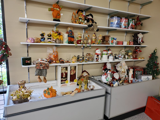 Thrift Store «Peninsula Rescue Mission Thrift Store», reviews and photos, 6200 Jefferson Ave, Newport News, VA 23605, USA