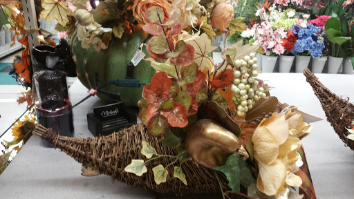 Craft Store «Michaels», reviews and photos, 402 W Army Trail Rd, Bloomingdale, IL 60108, USA