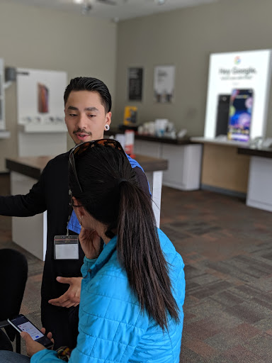 Cell Phone Store «Verizon Authorized Retailer - A Wireless», reviews and photos, 5800 Northgate Dr #132, San Rafael, CA 94903, USA