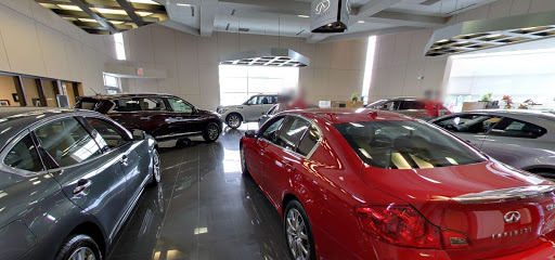 Infiniti Dealer «Plaza Infiniti», reviews and photos, 755 N New Ballas Rd, Creve Coeur, MO 63141, USA