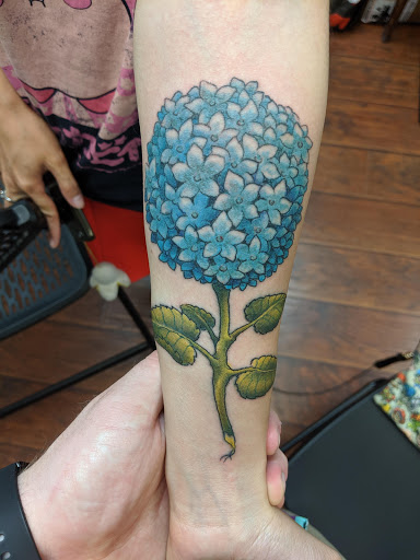 Tattoo Shop «Trilogy Tattoo Co», reviews and photos, 701 Lynnhaven Pkwy, Virginia Beach, VA 23452, USA