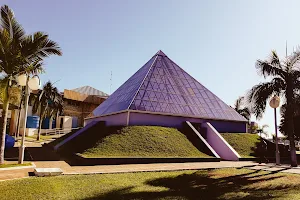 Pirâmide Esotérica image