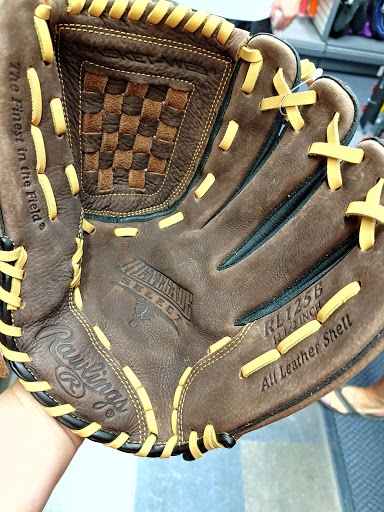 Sporting Goods Store «Big 5 Sporting Goods», reviews and photos, 1623 N Dysart Rd, Avondale, AZ 85323, USA