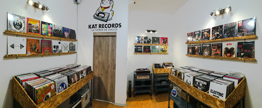 Vinyl stores Lima