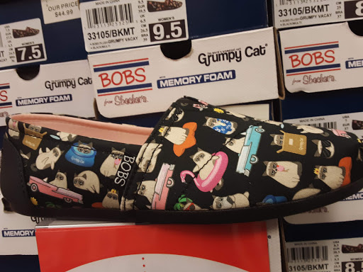 Shoe Store «Shoe Carnival», reviews and photos, 3271 Marketplace Dr, Council Bluffs, IA 51501, USA