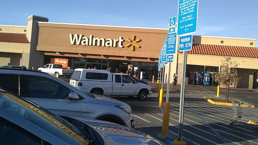 Discount Store «Walmart», reviews and photos, 3680 W Shaw Ave, Fresno, CA 93711, USA