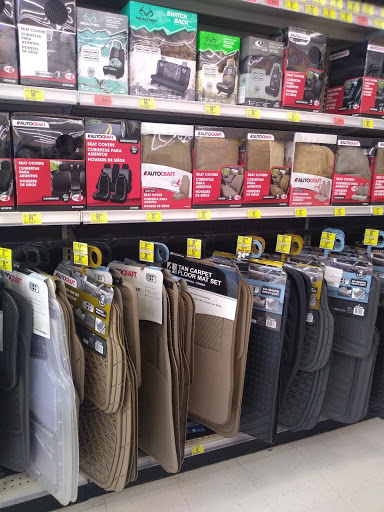 Auto Parts Store «Advance Auto Parts», reviews and photos, 801 Indian Boundary Rd, Chesterton, IN 46304, USA