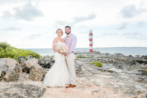 Bridal Shop «Winnie Couture», reviews and photos, 5152 Buffalo Speedway, Houston, TX 77005, USA