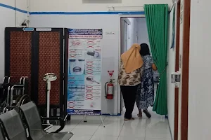 Praktek Dokter Bersama Umum Dan Gigi - dr. Baladika & drg. Indah image