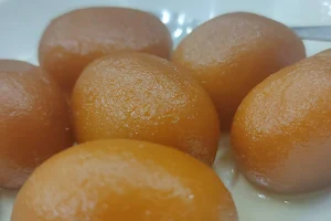 Azam Amritsari sweets shop image