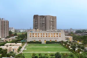 DoubleTree by Hilton Hotel Agra image
