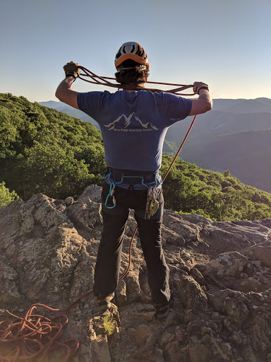 T-shirt Company «CustomInk - Custom T-shirt Company», reviews and photos, 1180 Seminole Trail #147, Charlottesville, VA 22901, USA