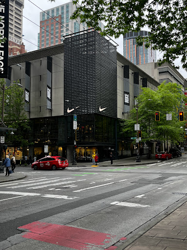 Sporting Goods Store «Nike Seattle», reviews and photos, 1500 6th Ave, Seattle, WA 98101, USA