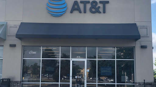 Cell Phone Store «AT&T», reviews and photos, 2421 US-80 #101, Dublin, GA 31021, USA