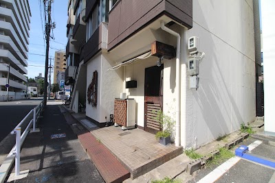 アローントウギャザー