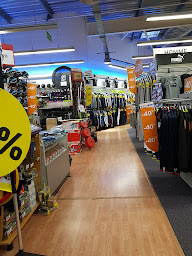 Photo n°3 de Intersport Rochefort à Rochefort ()