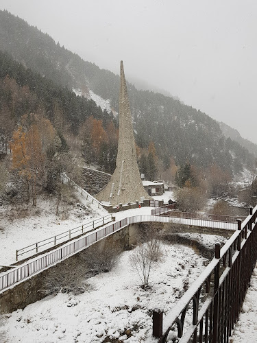 VISTA CANILLO APARTMENTS - ST. JOAN DE CASELLES - Hotel