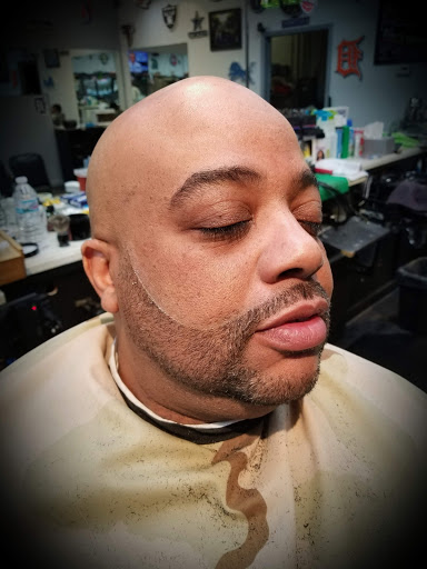 Barber Shop «20 and out barber shop», reviews and photos, 32871 Schoenherr Rd, Warren, MI 48088, USA