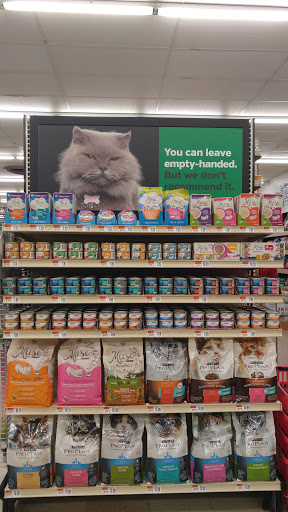 Pet Supply Store «Pet Supplies Plus», reviews and photos, 2480 Albany Ave, West Hartford, CT 06117, USA