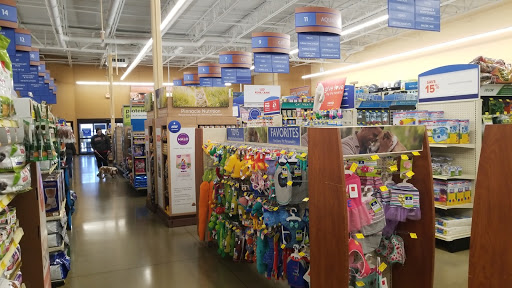 Pet Supply Store «PetSmart», reviews and photos, 2389 Taylor Park Dr, Reynoldsburg, OH 43068, USA