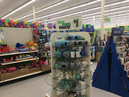 Dollar Store «Dollar Tree», reviews and photos, 2090 Olympic St, Springfield, OR 97477, USA