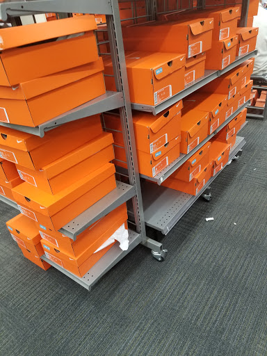 Sporting Goods Store «Academy Sports + Outdoors», reviews and photos, 1101 W Arbrook Blvd, Arlington, TX 76015, USA