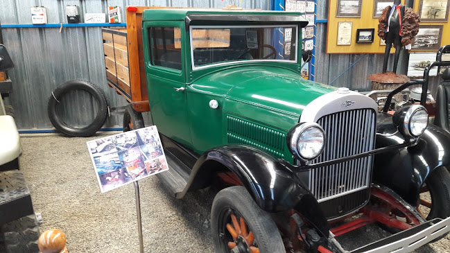 Opiniones de Museo de Autos Clasicos Mina Rica en Punta Arenas - Museo