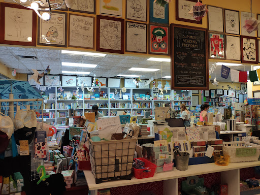 Book Store «Little Shop of Stories», reviews and photos, 133 E Court Square # A, Decatur, GA 30030, USA