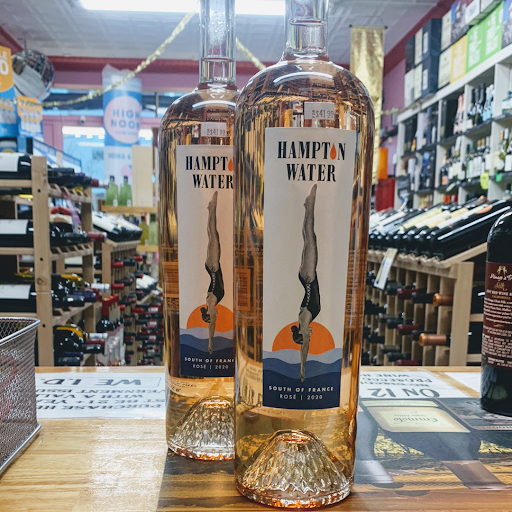 Liquor Store «Carhart Wines & Liquors», reviews and photos, 343 Mamaroneck Ave, White Plains, NY 10605, USA