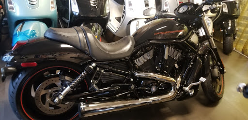 Motorcycle Repair Shop «Fache Motorcycles & Scooters sales-repairs shop», reviews and photos, 2051 NW 27th Ave, Miami, FL 33142, USA