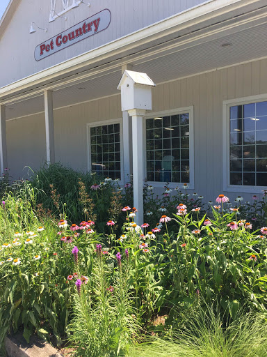 Pet Supply Store «Pet Country», reviews and photos, 6830 U.S. 9, Rhinebeck, NY 12572, USA
