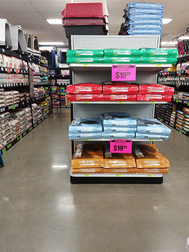 Pet Store «Carters Pet Mart», reviews and photos, 510 N Main St, Manteca, CA 95336, USA