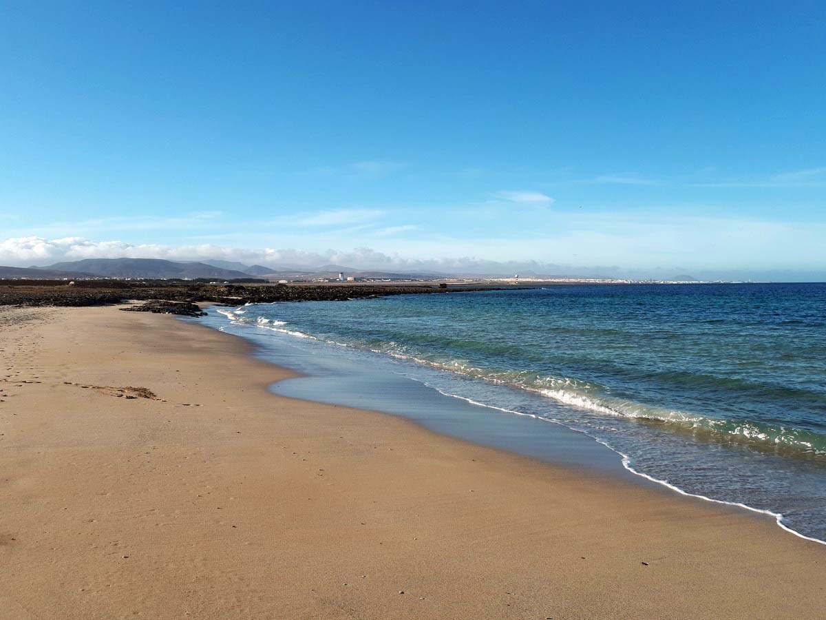 Foto von Playa Las Caletillas wilde gegend