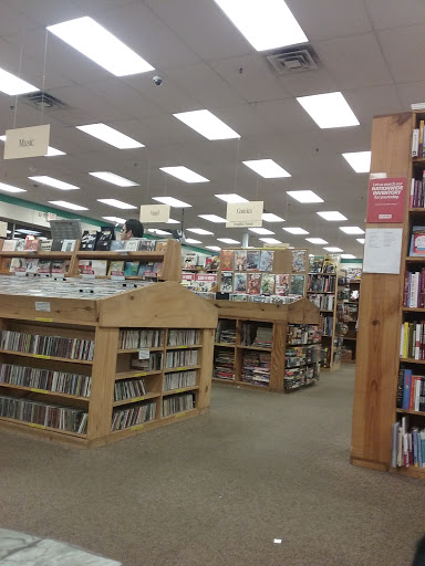 Book Store «Half Price Books», reviews and photos, 2025 S Hurstbourne Pkwy, Louisville, KY 40220, USA