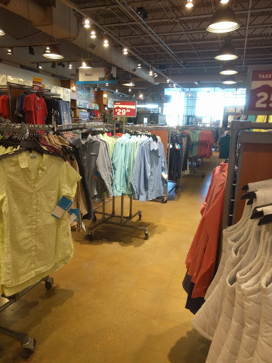Sportswear Store «Columbia Sportswear Outlet Store at Tanger Outlet Center», reviews and photos, 6699 N Landmark Dr e, Park City, UT 84098, USA