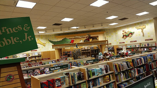 Book Store «Barnes & Noble», reviews and photos, 113 W County Center, Des Peres, MO 63131, USA