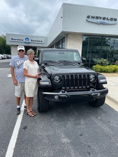 Car Dealer «Hendersonville Chrysler Dodge Jeep Ram», reviews and photos, 401 Duncan Hill Rd, Hendersonville, NC 28792, USA