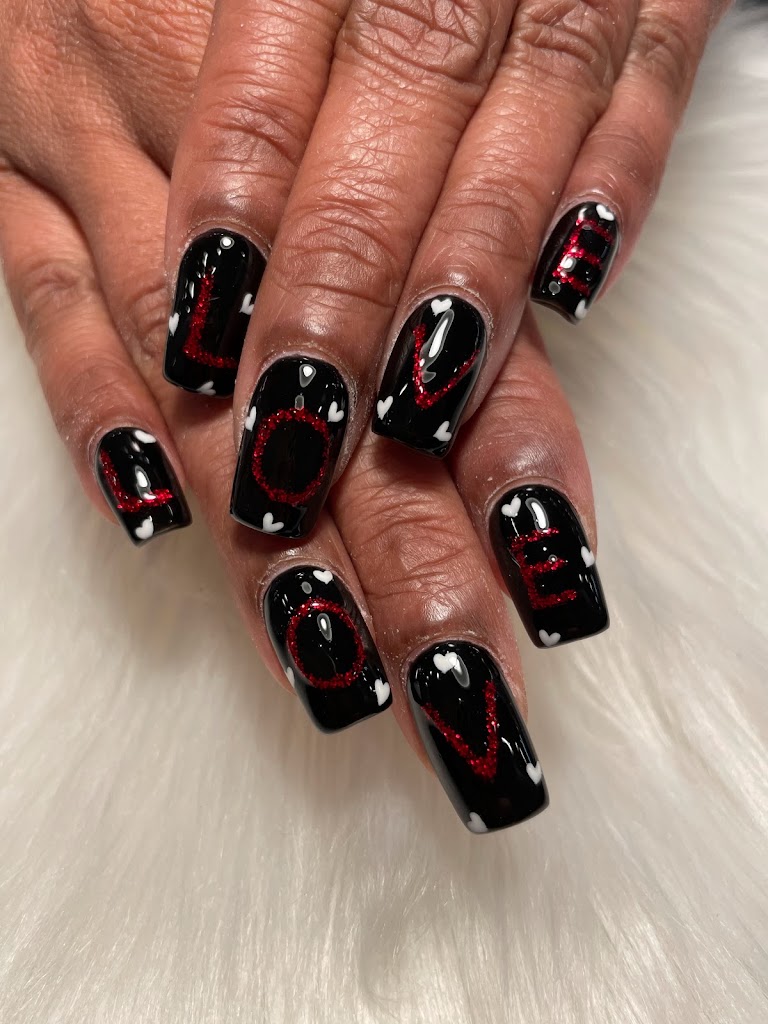 Queen Nails & Spa 08021