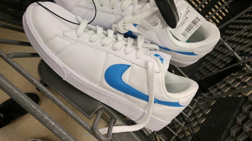 Clothing Store «Burlington Coat Factory», reviews and photos, 3350 Steelyard Dr, Cleveland, OH 44109, USA