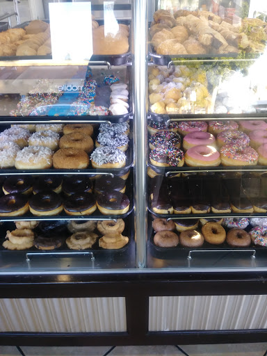 Donut Shop «Yum Yum Donuts», reviews and photos, 10518 Garvey Ave, El Monte, CA 91731, USA