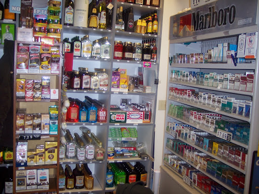 Liquor Store «B & L Liquor Store», reviews and photos, 1369 Main St, Houlton, WI 54082, USA