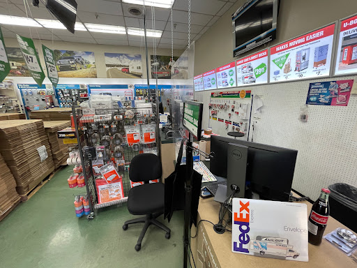 Truck Rental Agency «U-Haul Moving & Storage of Redwood City», reviews and photos, 2200 El Camino Real, Redwood City, CA 94063, USA