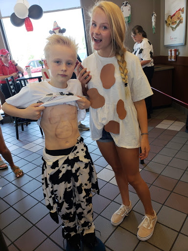 Fast Food Restaurant «Chick-fil-A», reviews and photos, 9335 Crown Crest Blvd, Parker, CO 80138, USA