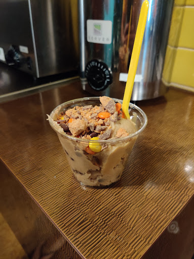 Ice Cream Shop «Cookie Dough Creamery», reviews and photos, 7227 N High St, Worthington, OH 43085, USA