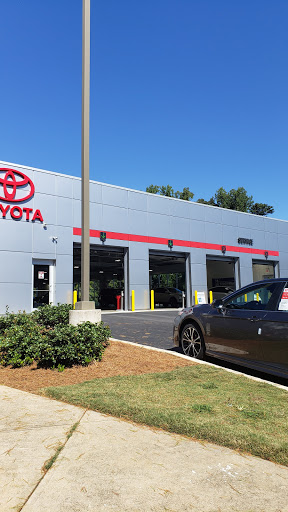 Toyota Dealer «World Toyota», reviews and photos, 5800 Peachtree Industrial Blvd, Atlanta, GA 30341, USA