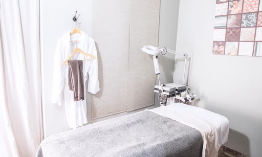 Beauty Salon «Bella Dolche Salon and Spa», reviews and photos, 35 SE Everett Mall Way #101, Everett, WA 98208, USA