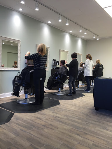 Hair Salon «Chic Concepts Salon», reviews and photos, 607 Irving Park Rd, Roselle, IL 60172, USA