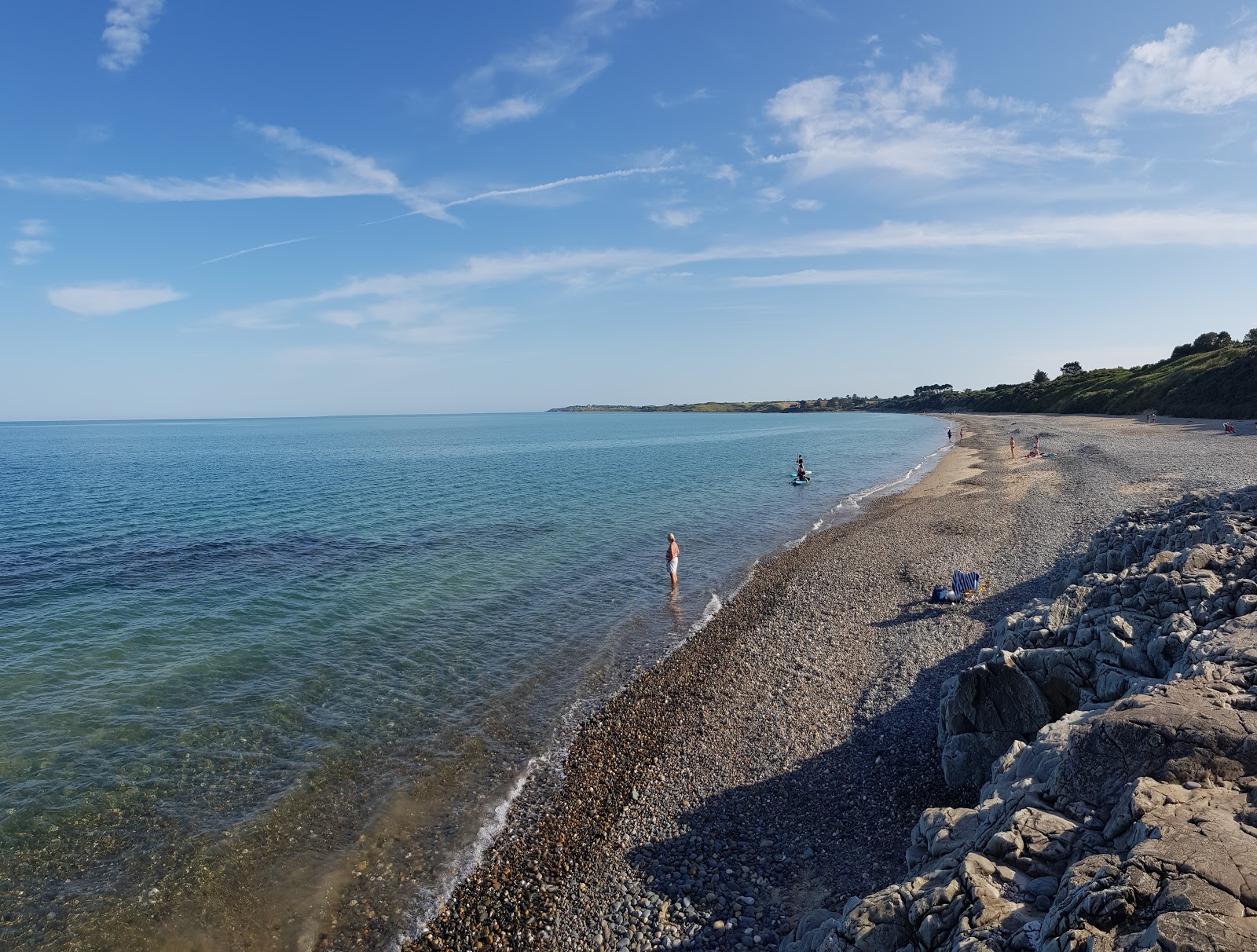 Foto av Roney Beach med turkos rent vatten yta